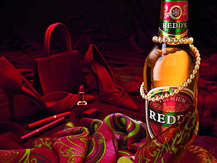 Redd wine bottle HD wallpaper