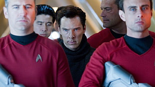 men's red crew-neck shirt, Khan, Benedict Cumberbatch, Star Trek Into Darkness