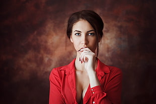 woman holding hand on lips HD wallpaper