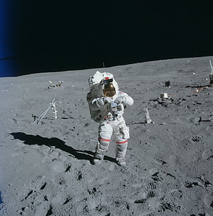 men's white and black dress shirt, Moon, Apollo, astronaut