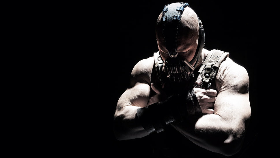 man's shoulder, Bane, The Dark Knight Rises, Batman, Tom Hardy HD wallpaper