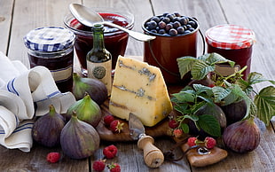 cheese , common fig ,and several jam jars, food, lunch HD wallpaper