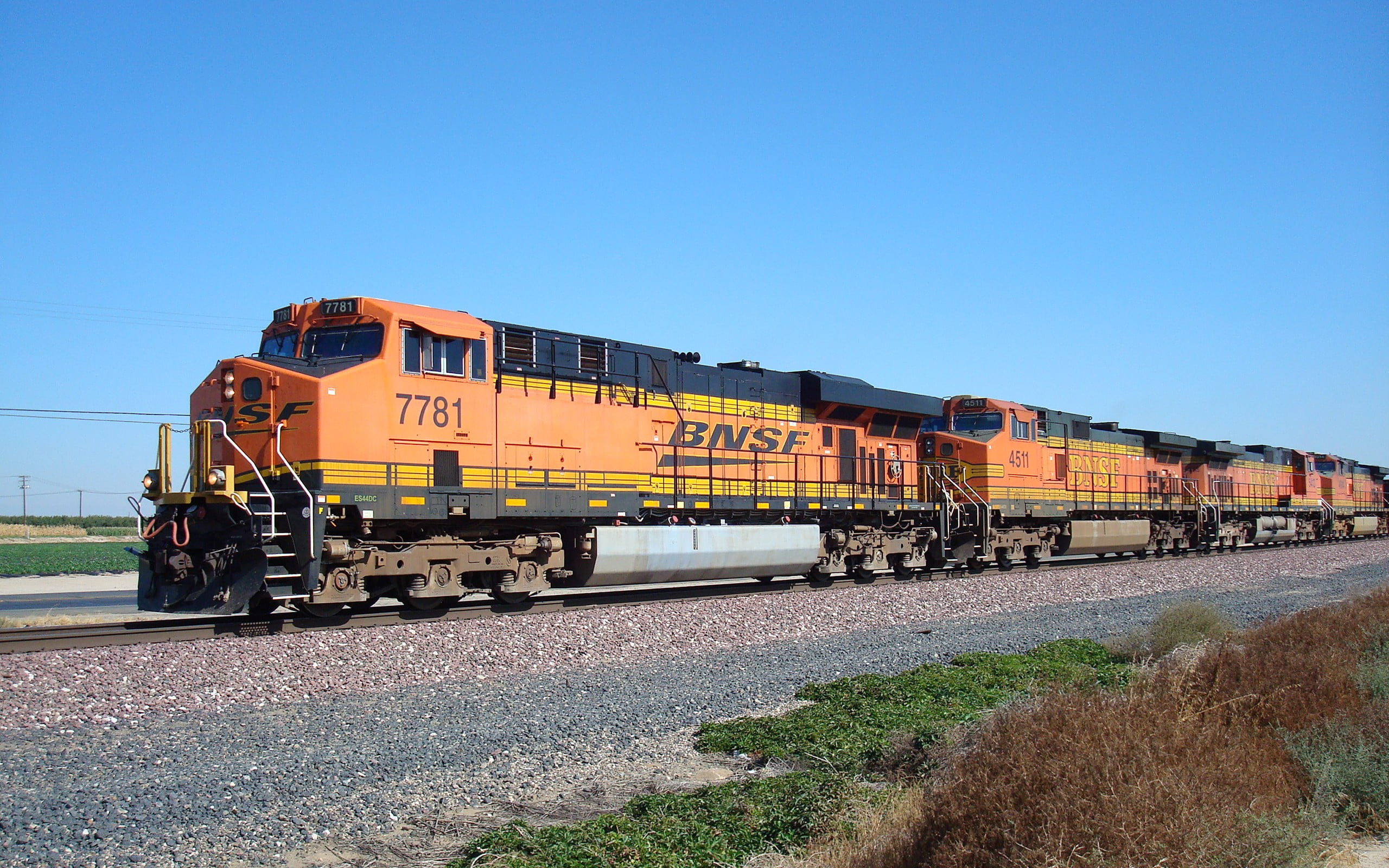 yellow and black concrete building, freight train, diesel locomotive, train HD wallpa...