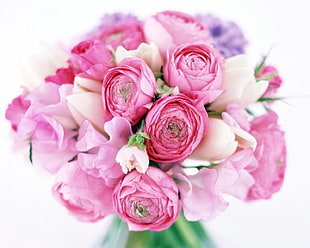 pink and beige bouquet