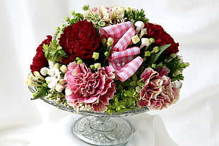 red and pink flower centerpiece
