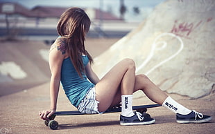 women's blue tank top, brunette, jean shorts, longboarding, longboard HD wallpaper