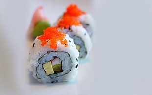 sushi rolls HD wallpaper