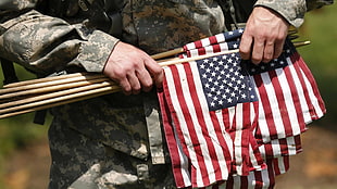 flag of America lot, USA, soldier, flag, American flag HD wallpaper
