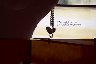 I'm Not living in reality Anymore quote HD wallpaper