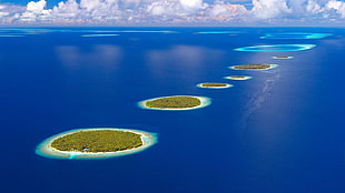 vanishing islands on body of water, island HD wallpaper