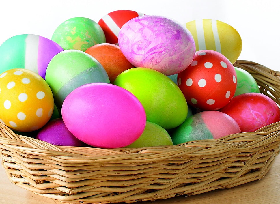 assorted Easter eggs in box HD wallpaper