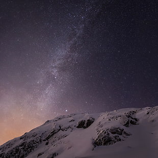 Milkyway view on top of snowy mountain HD wallpaper