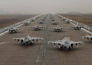 gray fighter jet lot, aircraft, General Dynamics F-16 Fighting Falcon HD wallpaper