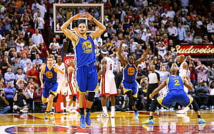 Golden State Warrior Stephen Curry, Stephen Curry, NBA, basketball, warrior HD wallpaper