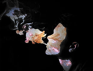 white shell decor, smoke
