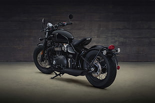 black standard motorcycle HD wallpaper