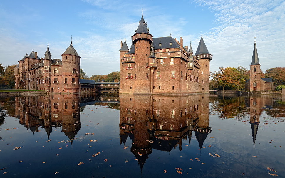Bodiam castle, Germany, castle, architecture, reflection, lake HD wallpaper