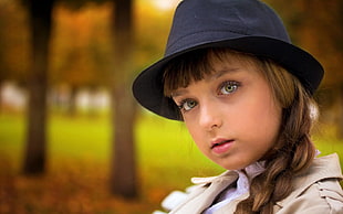 girl in black fedora hat and grey top HD wallpaper