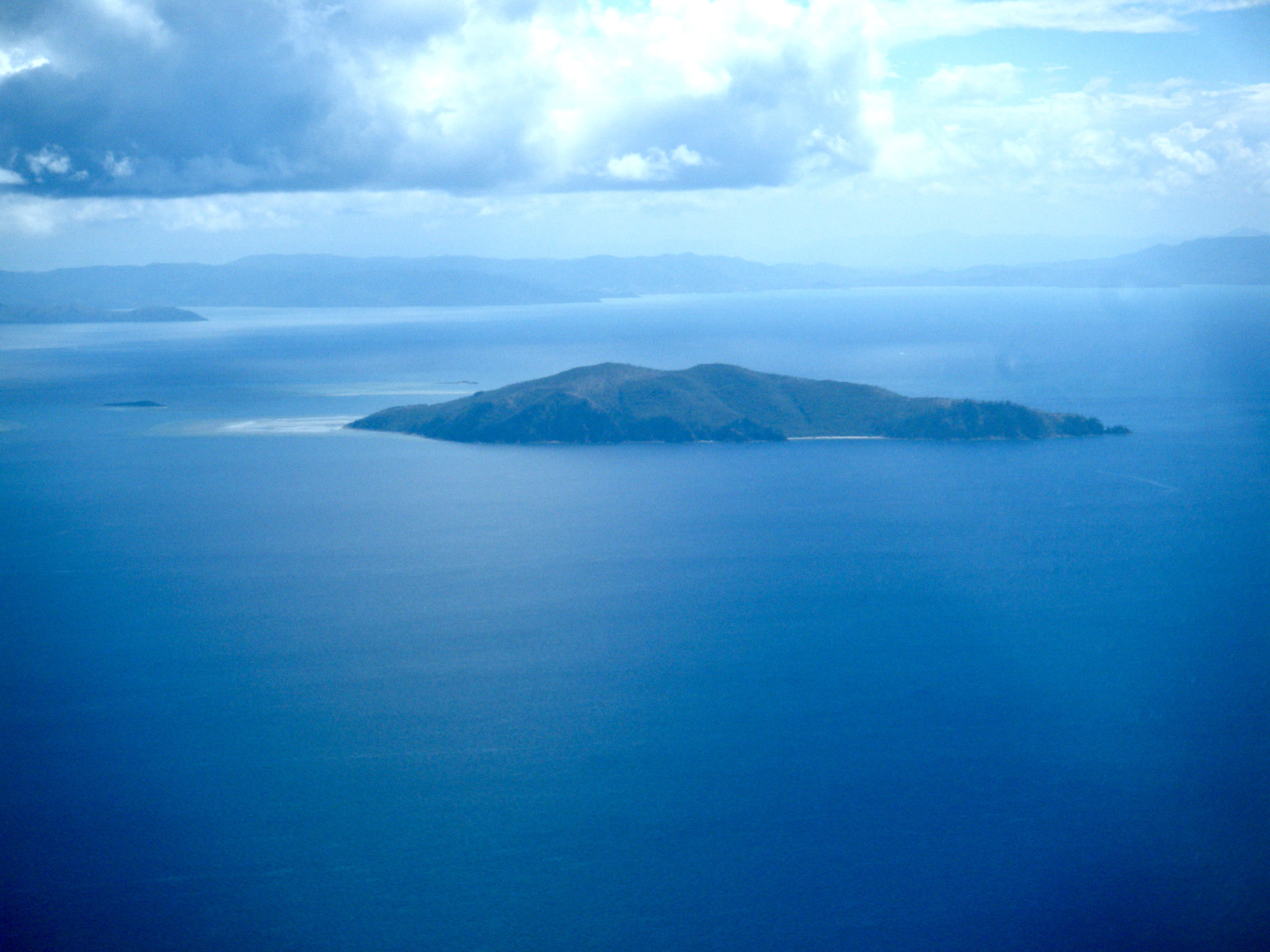 3840x2160 resolution | island sorounded by body of water aerial ...
