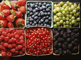 assorted berries in brown boxes, fruit, strawberries, blueberries, blackberries