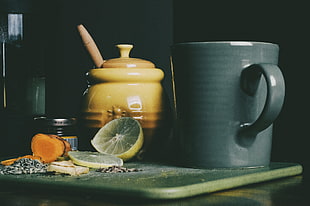 gray ceramic mug, Lemon, Honey, Jam
