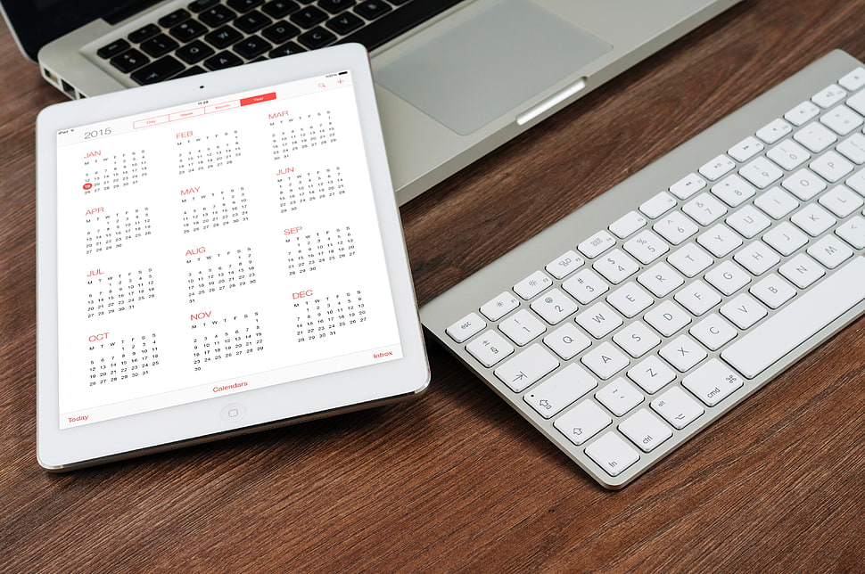 calendar and Apple Keyboard HD wallpaper