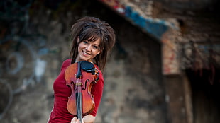 brown violin, Lindsey Stirling, violin HD wallpaper