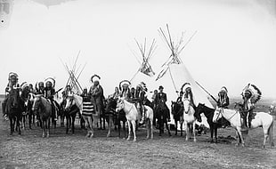 grayscale photography of native American men riding horses, historic, Native Americans, monochrome HD wallpaper