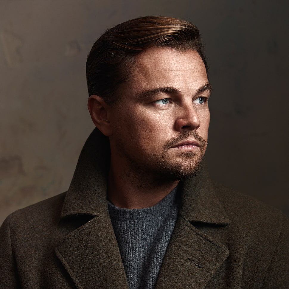 Leonardo DiCaprio wearing black shirt HD wallpaper