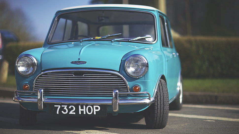 photo of teal Mini Cooper during daytime HD wallpaper