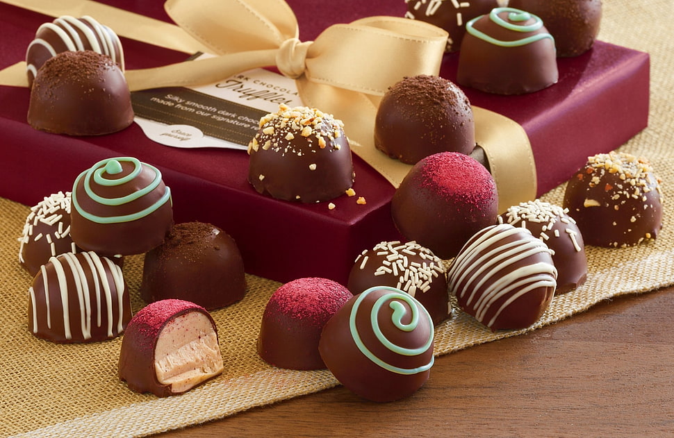 assorted color of knit caps, candies, chocolate, truffle, Valentine's Day HD wallpaper