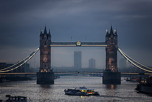Twin Tower Bridge London at night HD wallpaper