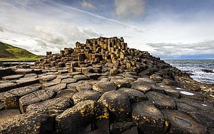 rock formation near sea at daytime, landscape, Ireland, Giant's Causeway, rock formation HD wallpaper