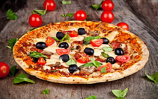 pizza with tomatoes photo