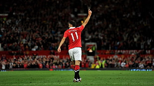 men's red t-shirt and shorts, soccer, Manchester United , Ryan Giggs HD wallpaper