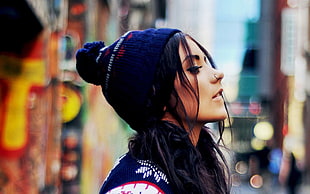 woman wearing blue knit cap HD wallpaper