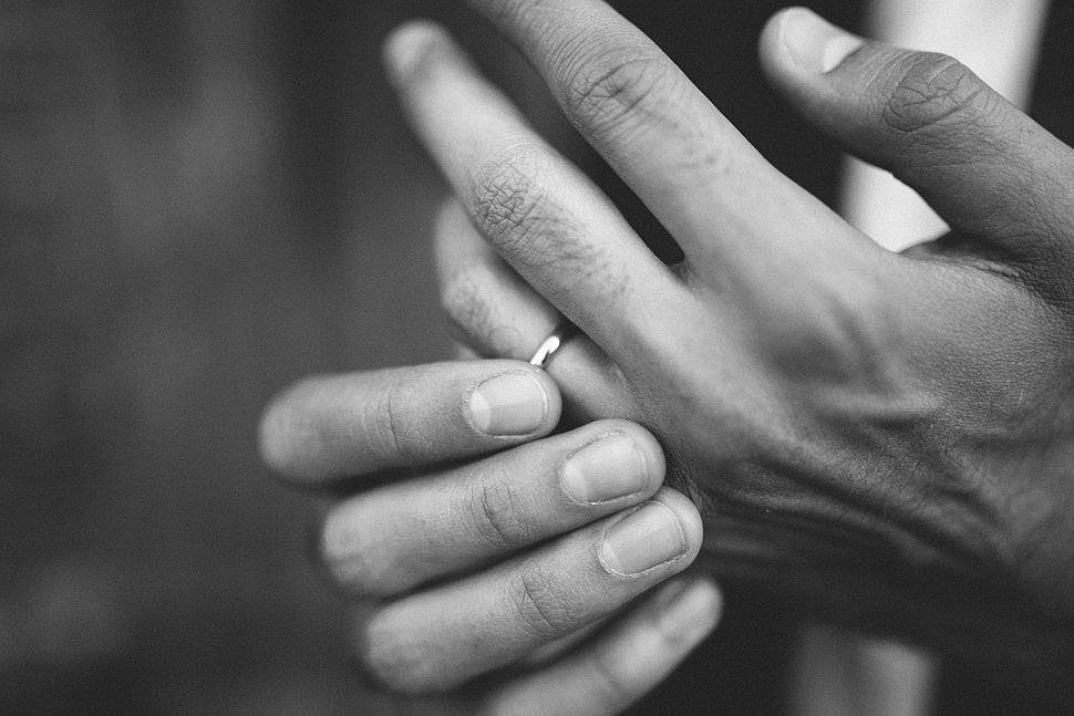 person wearing wedding band HD wallpaper