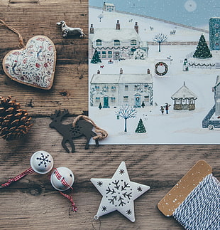 brown pinecone, Christmas, Art, Toys