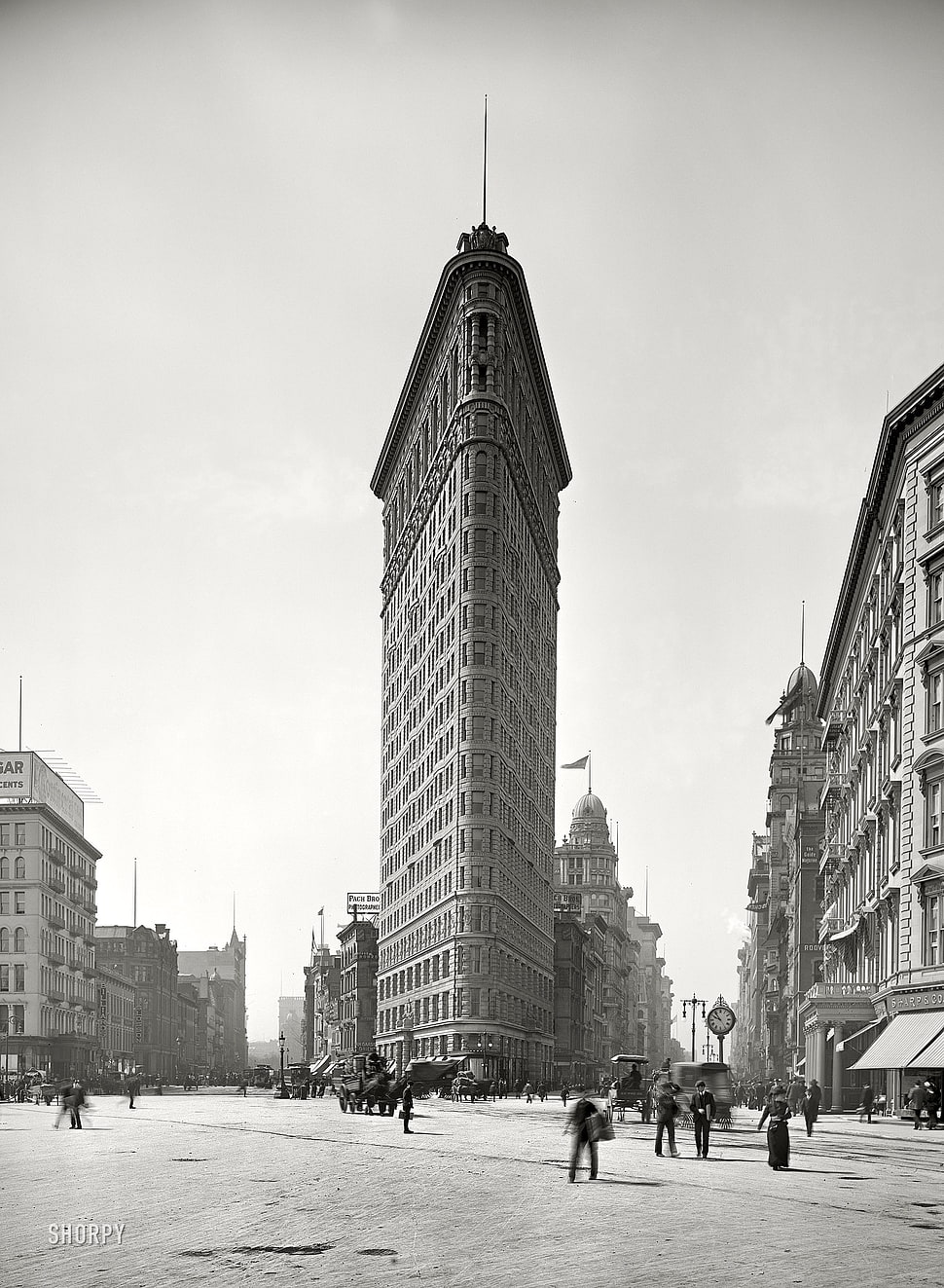 Grayscale photo of high rise building, USA, Flatiron Building , New ...