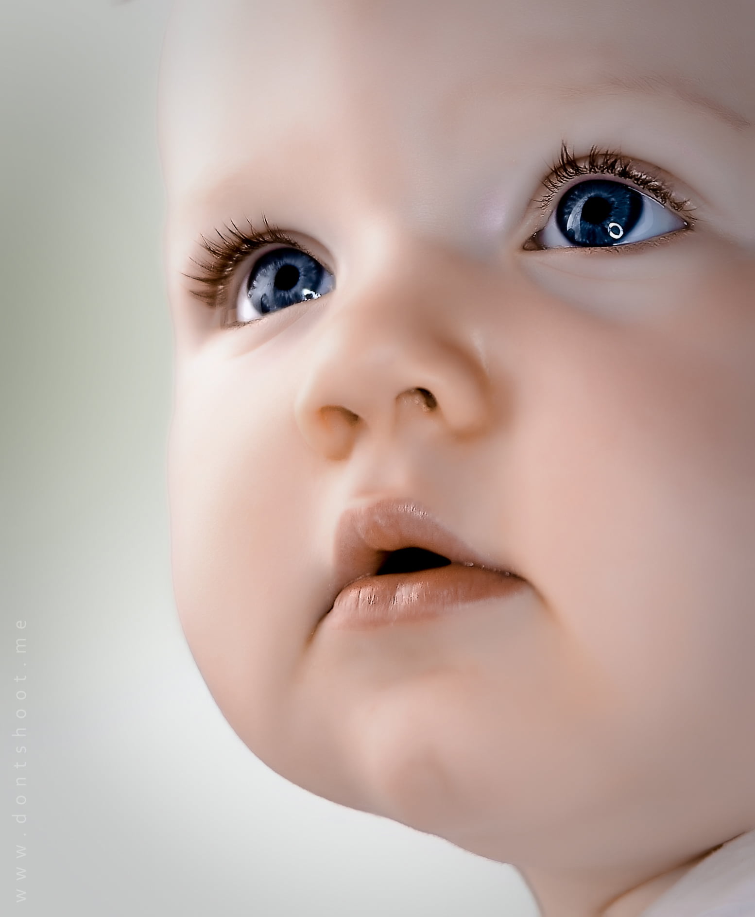 "baby face" HD wallpaper online crop.