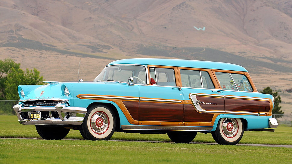 brown and blue station wagon HD wallpaper