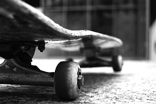 skateboard with tracks and wheels, skateboarding, wheels, ground, board games HD wallpaper