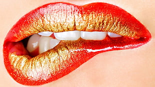 red lipstick, juicy lips, closeup