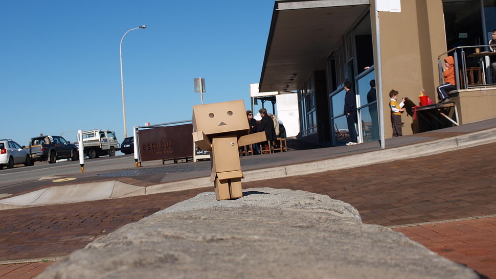 brown cardboard box HD wallpaper