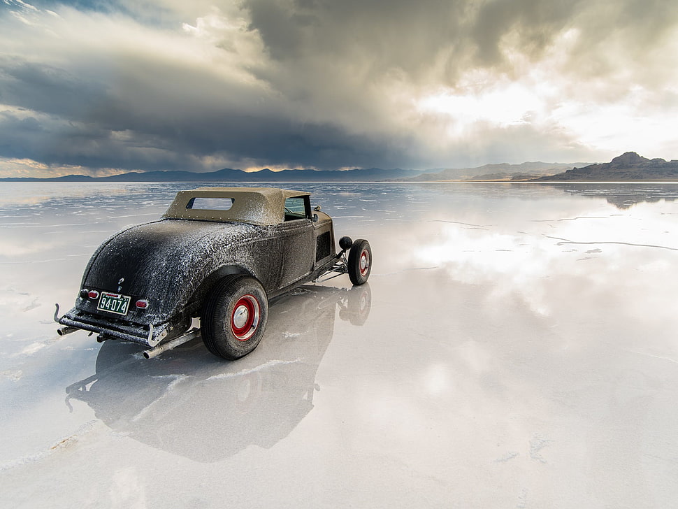 vintage black car, landscape, car, reflection, mountains HD wallpaper
