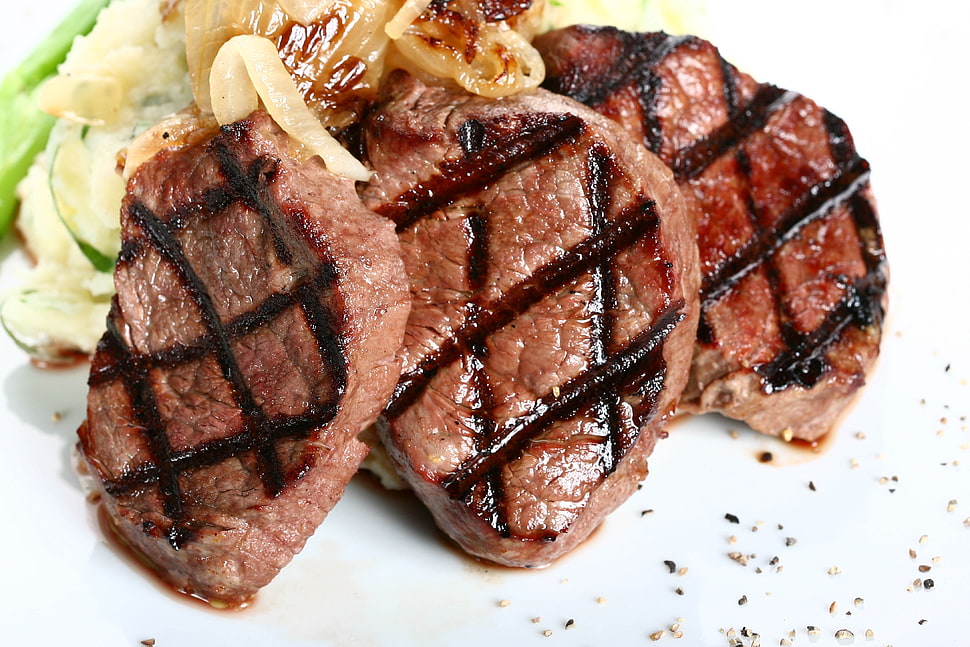 three grilled meats HD wallpaper