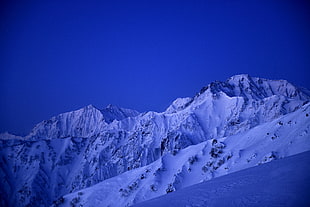 snowy mountain ranges photo HD wallpaper
