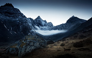 foggy mountain HD wallpaper