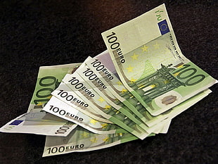 eight 100 euros