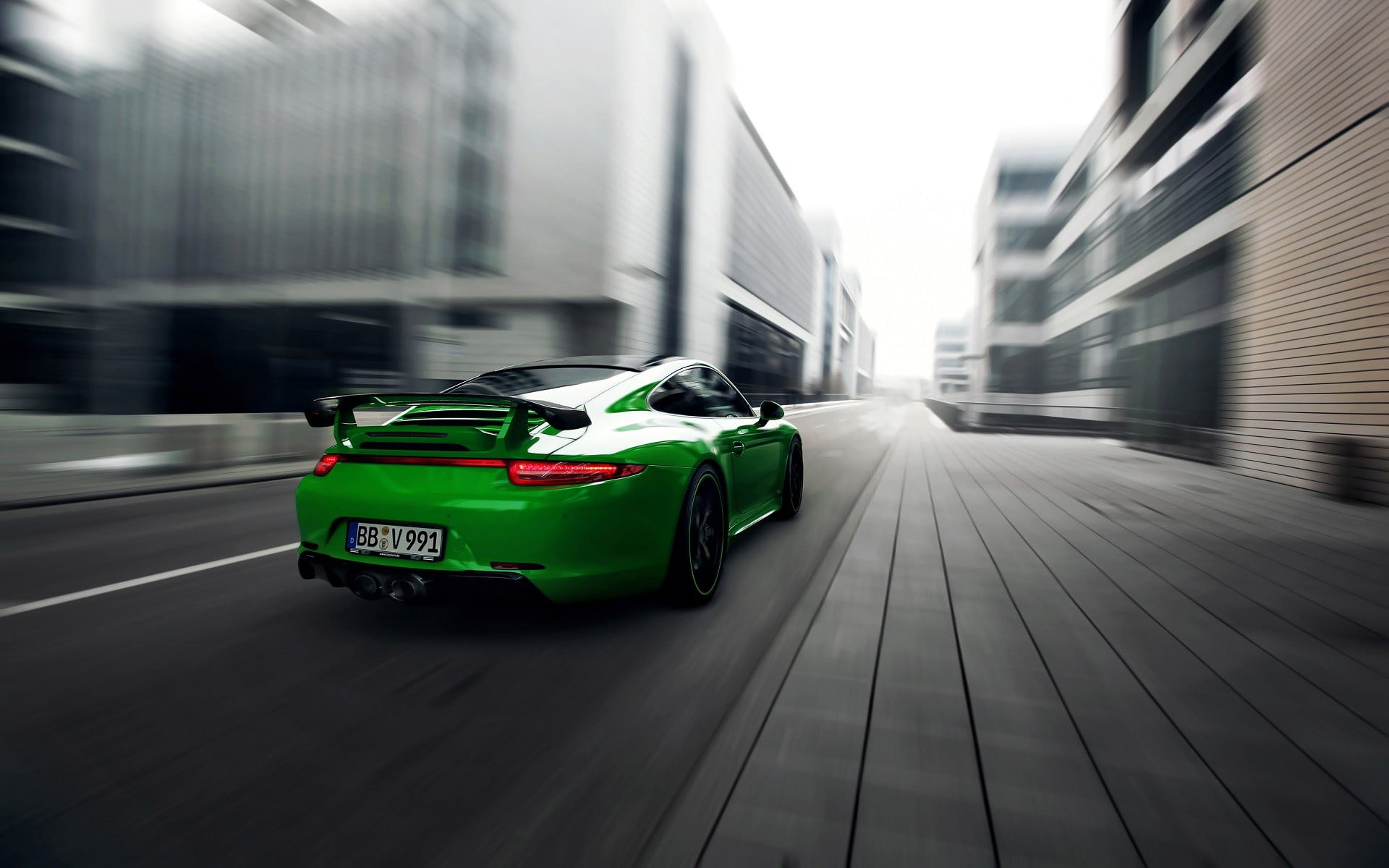 green sports car, car, Porsche, Porsche 911, Porsche 911 Carrera 4S